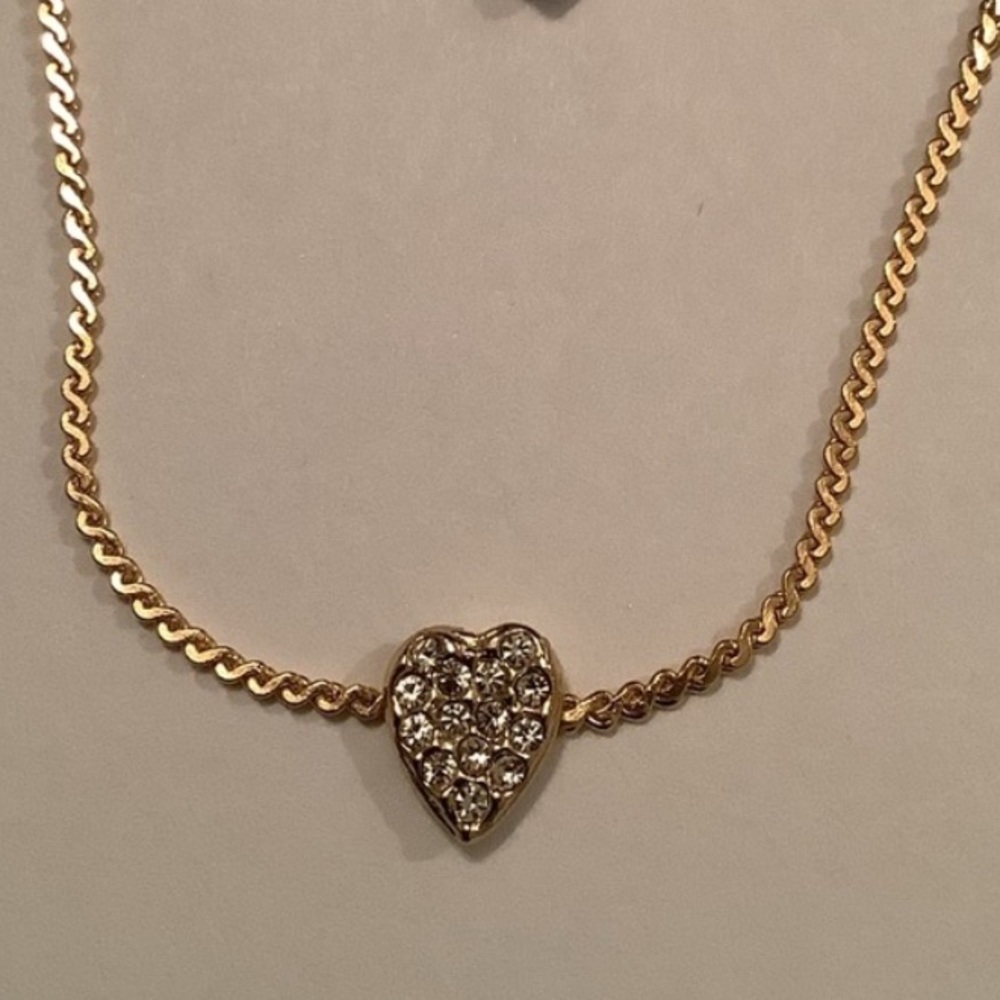 ❤️NWOT Vintage dainty Heart necklace GOLD